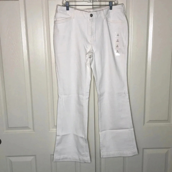 EDDIE BAUER Curvy Denim Trousers - Picture 4 of 11